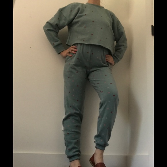 NWT Colsie Valentine’s Day Sweetheart Jogger Sweatsuit Set - Picture 8 of 16